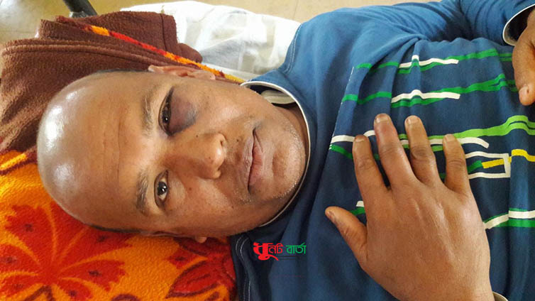 পিকনিকের টাকা উঠাতে না পাড়ায়  প্রধান শিক্ষক পেটালো সহকারী শিক্ষককে