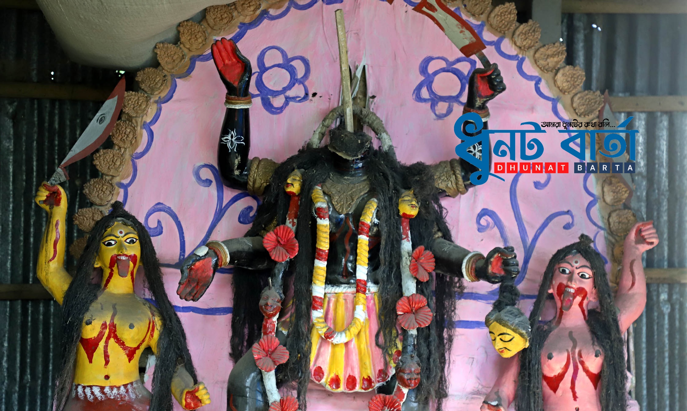 ধুনটে মন্দির থেকে কালী প্রতিমার মাথা ভেঙ্গে নিয়ে গেছে দুর্বৃত্ত